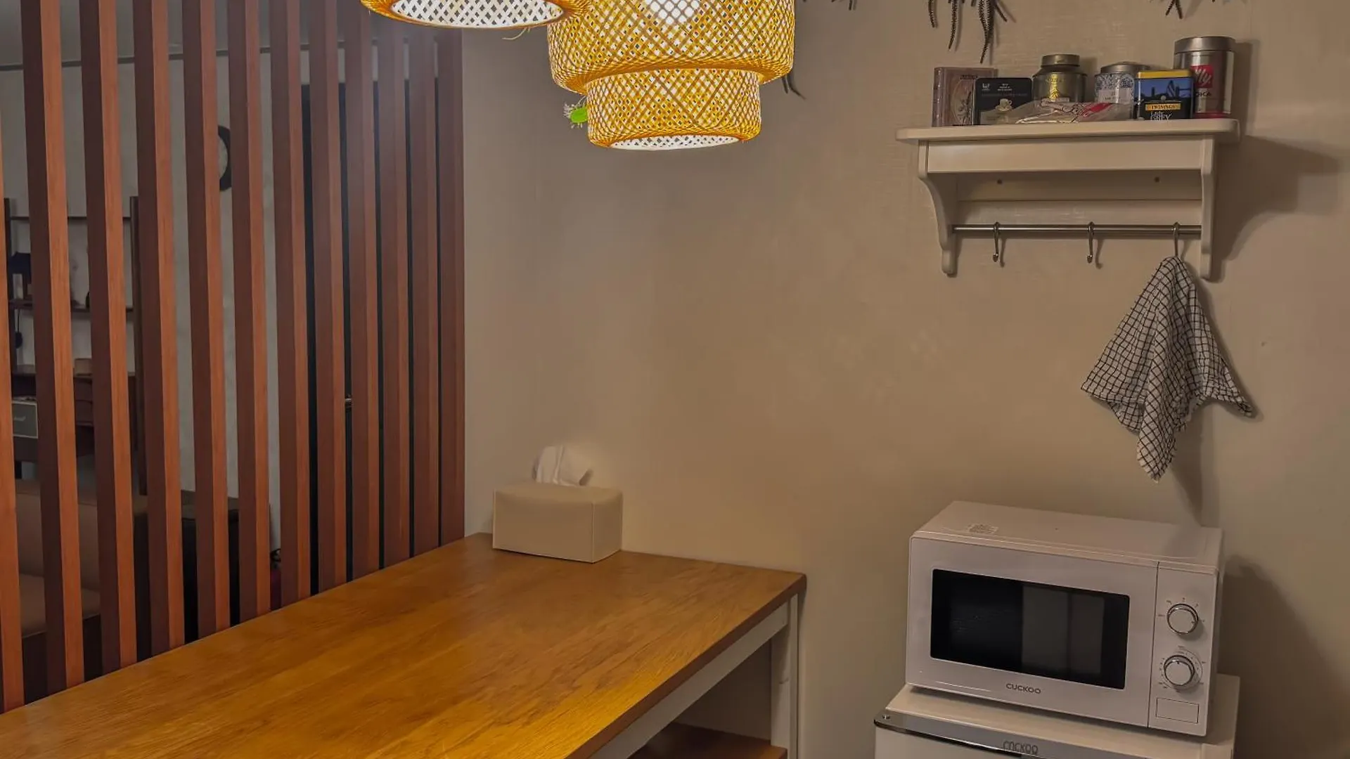 Botanic Vibe, Spacious 2Br, Dining 4 Beds, Subway 3Min Seoul